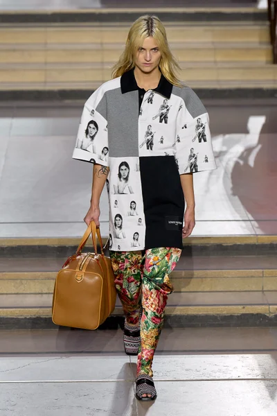 Look 39